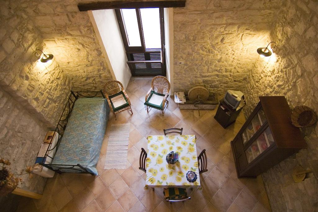 Santa Teresa Apartment Erice Ruang foto