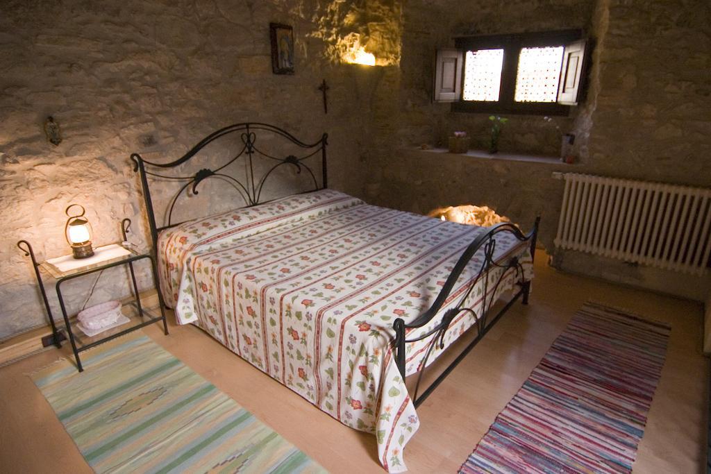 Santa Teresa Apartment Erice Ruang foto